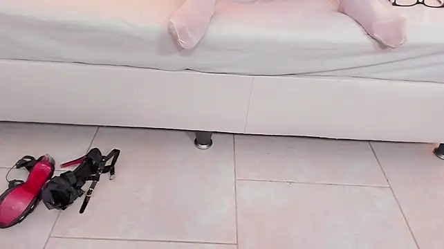 Maia_Clark520 webcam