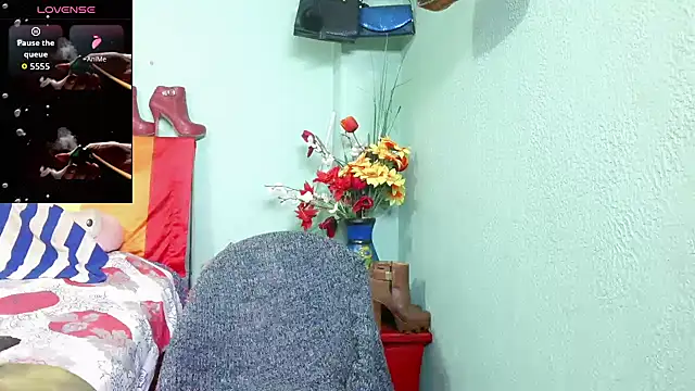 Xiaraa26 live cam on StripChat