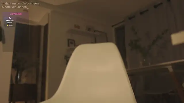 JulietteDee live webcam