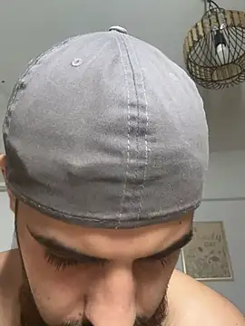 HairyRobxxx webcam