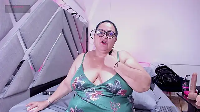 mommy_cute webcam