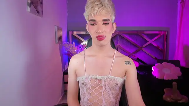 Cherry_zayden_ webcam