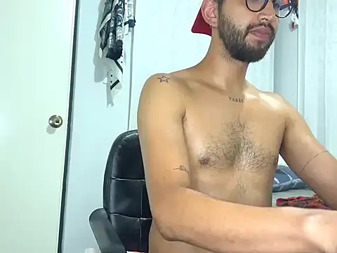 thomass1018 webcam