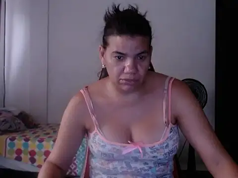 Adriana_0312 webcam