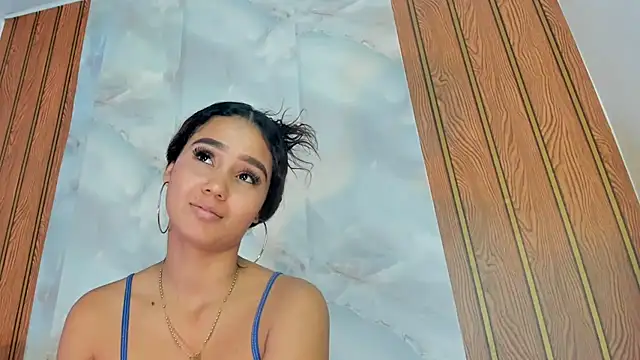 MarianaManzur webcam