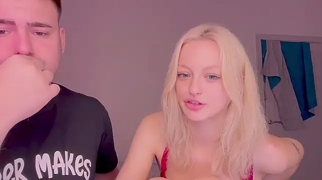 your_molly_mark_ webcam