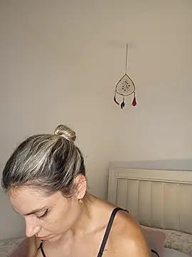 ASHLEY_BLAIR webcam