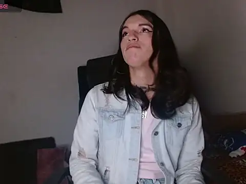 Scarlett_crastrawberry webcam