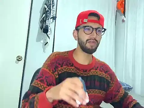 thomass1018 webcam