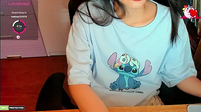 IIllIlll webcam