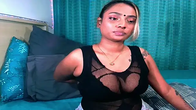 sexyindianchic webcam