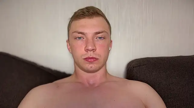 iron__chap webcam