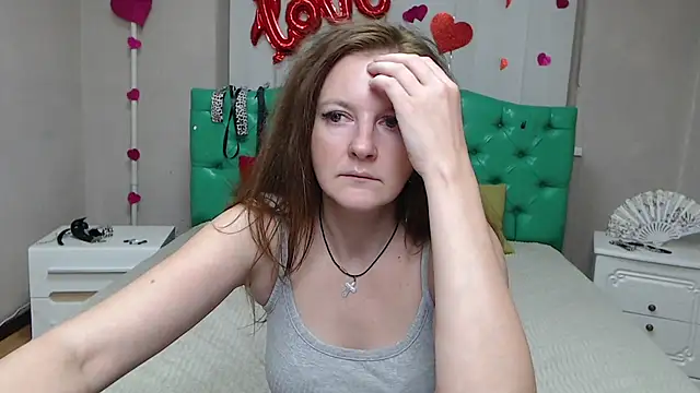 MeganPirs webcam