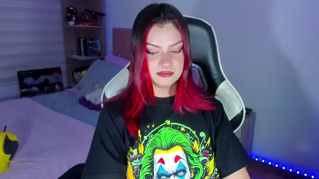 OphelianaRose33 webcam
