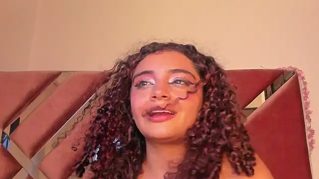 Dahlia_rossee webcam