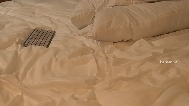 Kathariine live sex cam