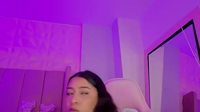 MollyBigBoobs12 webcam