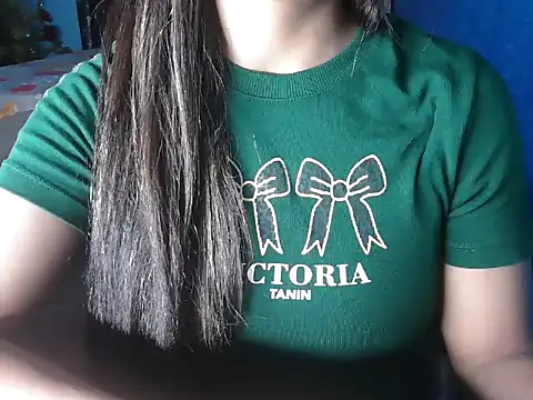 Cuteangle1 webcam