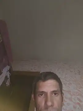 parejade225@xh webcam