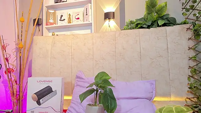 _taylor_black webcam