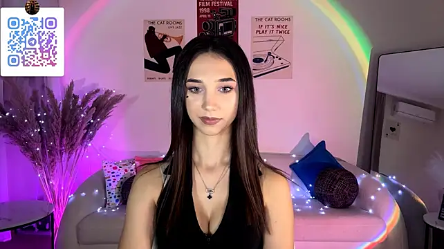 LinaMour webcam