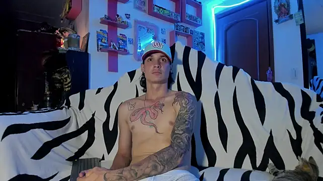 LokyHartt webcam