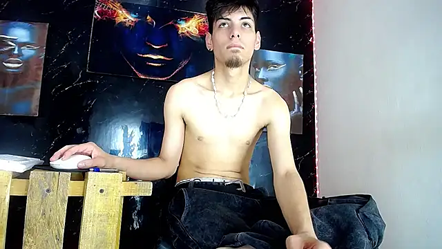 LuxeCouple webcam