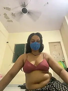 Rajni_8392 live cam on StripChat