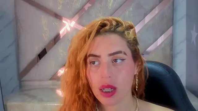 amara_bell_t webcam