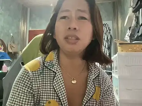 UrLove_Marga webcam