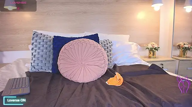Modèle: Hanna_Evaanss