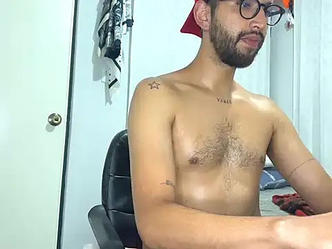 thomass1018 webcam