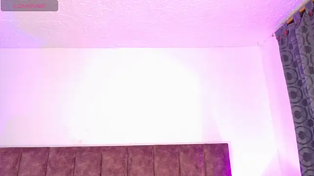 CheneellLorens webcam