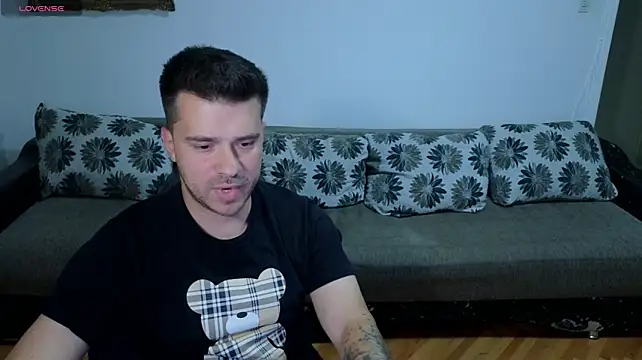 JohnnyStepBro webcam