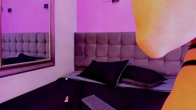 Candypoppy77 webcam
