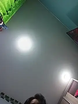 LunaRouuse_ webcam