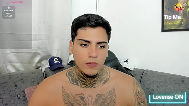 sweetlatinoboy webcam