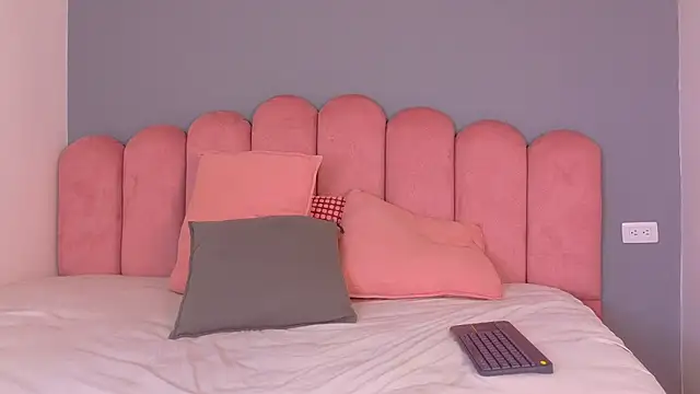 SamanthaMorgan__ webcam
