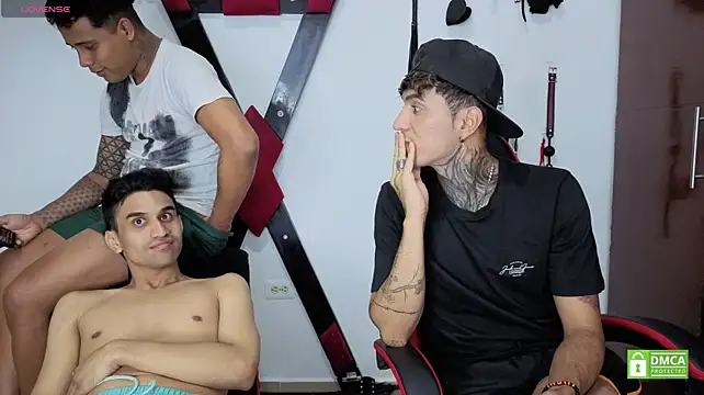 EliteBoysLive webcam
