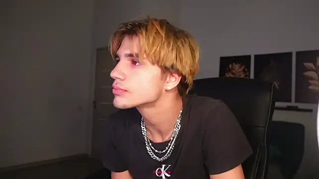 Denis_Wu webcam