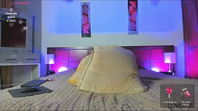 MiaMarin_hot webcam