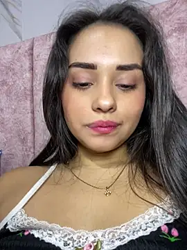 Kimmymadison- live cam on StripChat