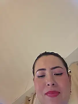 NeredaXxx webcam