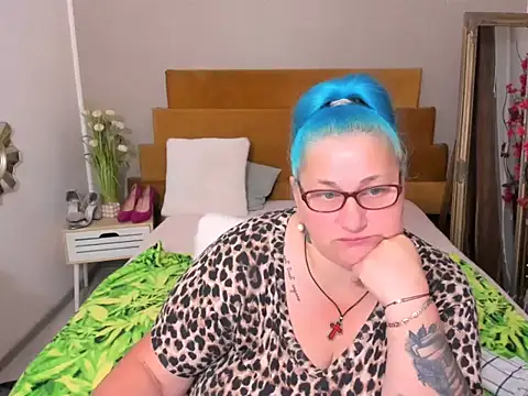 Sugarmommy_69X webcam