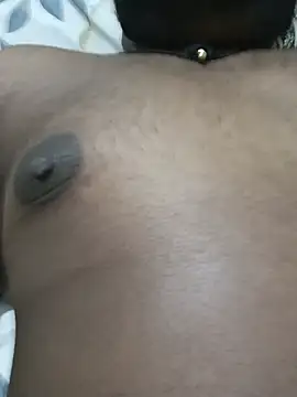 Aaditaa live cam on StripChat