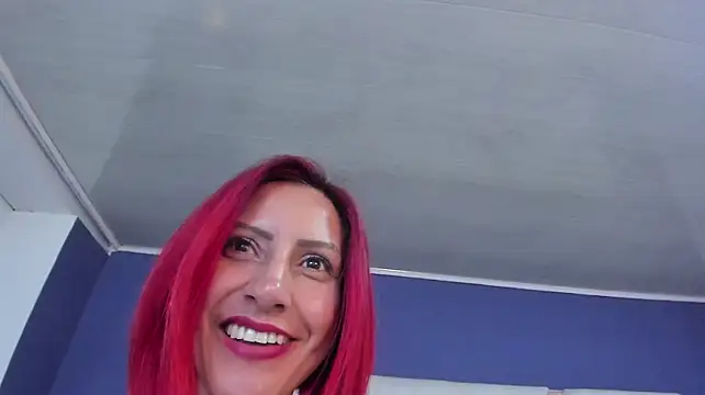 Sara_Evaanns webcam