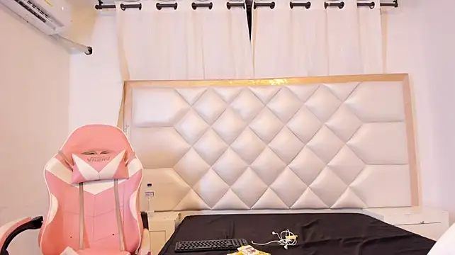 michelleblair1 webcam