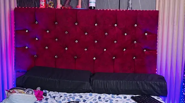 AshlyFox99 webcam