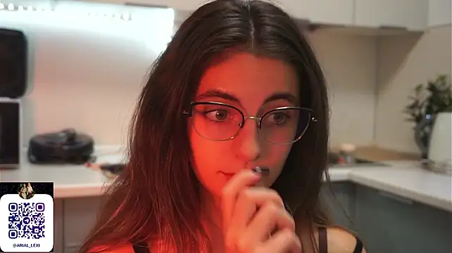 LexiaMirel webcam
