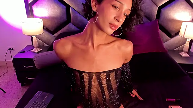 MilanDuval live cam on StripChat
